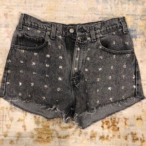 LEVI high waisted vintage studded shorts